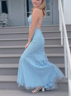 Blue dress thumbnail 1