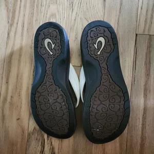 Olukia Sandals Sandals Womens Size 6 FlipFlop Beige Straps‎ Black Sole Beachy thumbnail 5
