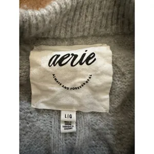 Aerie Gray Oversized Cable Knit Crewneck Sweater - Size Large thumbnail 3