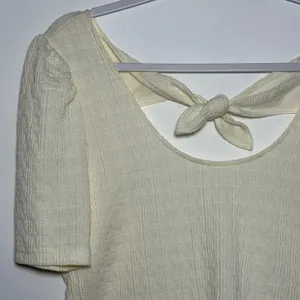 Cream Textured Puff Sleeve Tie Back Crop Top‎ Shirt thumbnail 7
