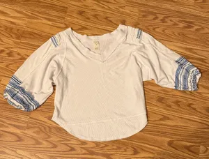 Free People We The Free Bubble Thermal V-Neck Embroidered Tee Shirt thumbnail 3