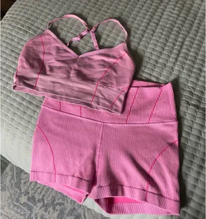 Aerie Workout Set Matching thumbnail 1
