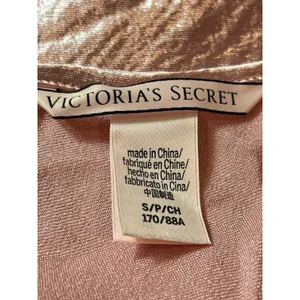 Victoria's Secret Y2K 2000s Shiny Pink Cowl Neck Spaghetti Strap Sleeveless Top S thumbnail 7