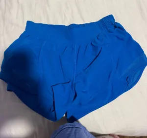 Lululemon Shorts Hotty Hot 2.5" Low-Rise thumbnail 1