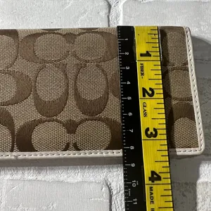 Coach Checkbook Cover Beige‎ Signature C Canvas Leather Trim thumbnail 3