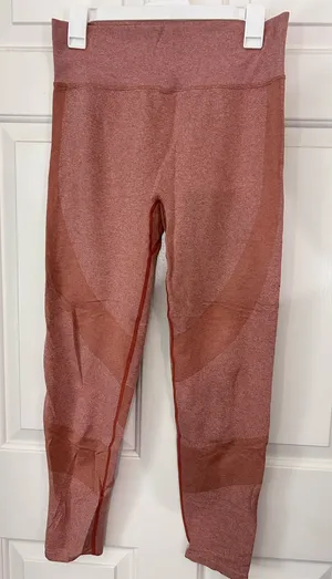 PINK Victoria's Secret Leggings Yoga thumbnail 1