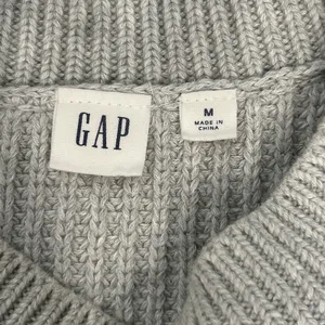 GAP Light Heathered Grey Chunky Knit Pointelle Sweater Women's Size‎ M thumbnail 5