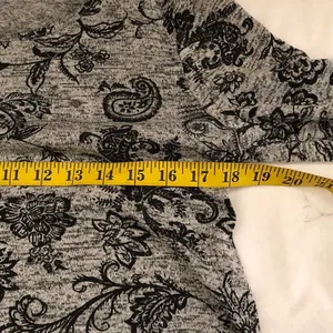 Late 90s/2000s Y2K Vintage Whimsygoth grunge Dark Black Grey fitted top shirt blouse w/ lace flare bell wide sleeves-M thumbnail 4