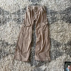 American Eagle Wide-Leg Corduroy Cargo Pants thumbnail 2