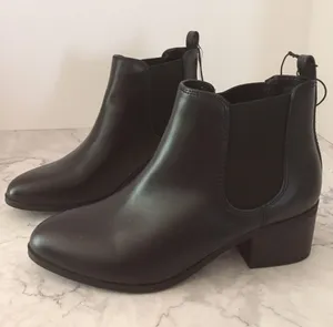 Black Ankle Boots, Size 7 1/2 thumbnail 3