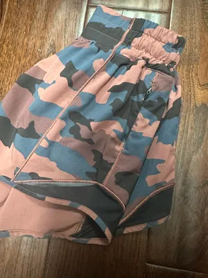Lululemon Hotty Hot Shorts 4” thumbnail 7