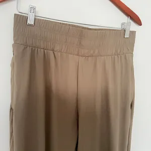 Balance Athletica Vitality Swift Performance Jogger Side Zip Pockets Sz M thumbnail 5