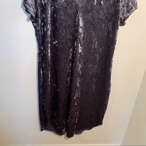 Molly & Erica Women's Crushed Velvet Dress Midi V-Neck‎ Short Sleeve Gray Purple thumbnail 3