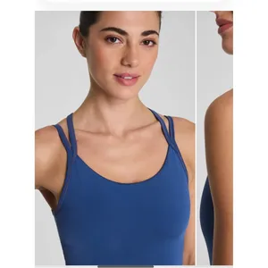 Spanx Scoop Neck Shelf Tank Size Large thumbnail 5