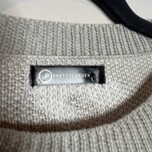 🔆 Amazon PrettyGarden grey and white animal print sweater thumbnail 4