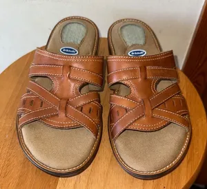 Dr. Scholl's women’s Brown Sandals thumbnail 1