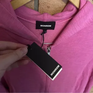NWT Monrow Supersoft Zip Up Hoody Full Zip Sweater Pink Size XL thumbnail 4