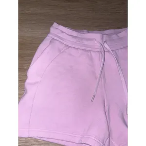 Lululemon Scuba High-Rise Shorts Pink Size 6 Drawstring Pockets Women thumbnail 14