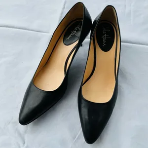 Elegant COLE HAAN  leather pumps 🌹🌹 thumbnail 5