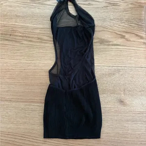 Lioness dress thumbnail 3