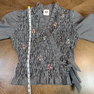Tach Cedrina Gingham Embroidered Smocked Wrap Blouse Black White‎ Size Small thumbnail 9