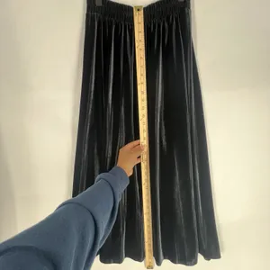 On 34th Womens Midi Skirt Size‎ XS Black Velvet Pleated Pull-On Elastic Waist thumbnail 7
