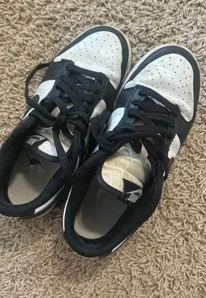 Nike Dunk Low Women’s Panda thumbnail 1