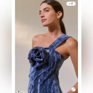NWOT Urban Outfitters Dahlia Rosette Velvet Mini Dress size L thumbnail 3