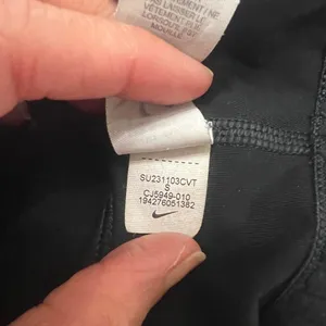 Nike sports bra thumbnail 3