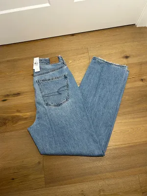 American Eagle Size 12 baggy mom jeans super high rise thumbnail 3