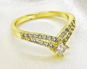 Regal Gold Chevron Ring thumbnail 1
