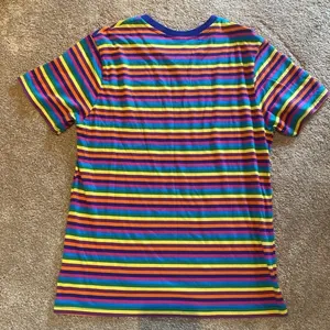 Smurfs Cotton Rainbow Stripe Short Sleeve T-Shirt Size Medium thumbnail 6