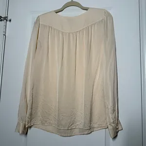 Theory 100% Silk Longsleeve blouse | Cottagecore | Maidencore | Capaule Wardrobe thumbnail 5