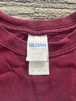 Harvard Maroon T-Shirt Gildan Medium thumbnail 3