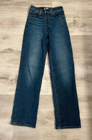 Levi’s ribcage straight dark wash button fly vibrate jeans 26” waist 32” length thumbnail 1