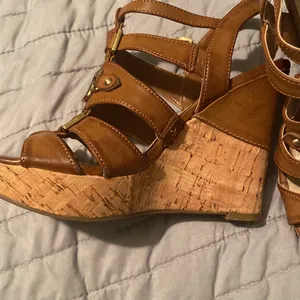 - G by Guess Brown Sandals thumbnail 3