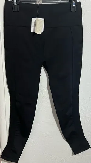 NWT Fabletics Black High-Waist Performance Black Leggings Size M thumbnail 1