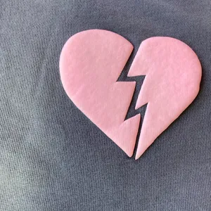 Wildfox "I Wish It Was Saturday" Broken Heart Sweatshirt Charcoal Gray Size L thumbnail 5