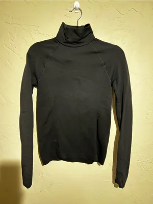 Athleta Take The‎ Heat Black Performance Turtleneck Athletic Top thumbnail 2