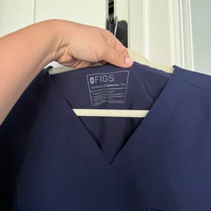 Figs Catarina One-Pocket Navy‎ Blue V-Neck Shirt Short Sleeve Top Scrub Tech thumbnail 3