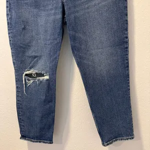 Abercrombie & Fitch Size 32/14 The Mom Hi Rise Curve Love‎ Distressed Denim Jeans thumbnail 8