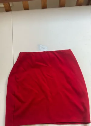 Red pencil skirt size small thumbnail 3