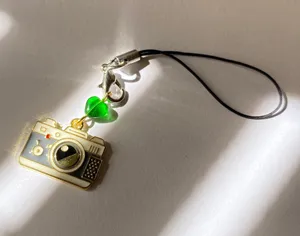Handmade Kawaii funky retro camera & Czech glass heart phone charm/keychain/bag accessory/car display💚📸🍃🌀 thumbnail 3