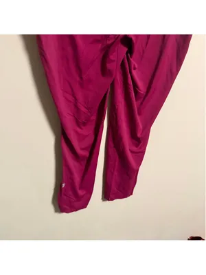 Lululemon Base Pace High-Rise Crop 23" Magenta Purple- Size 8 thumbnail 4