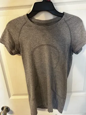 Lululemon Swiftly Tech Short Sleeve 2.0 thumbnail 1