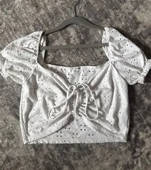 Garage White Eyelet Puff Sleeve Top thumbnail 1