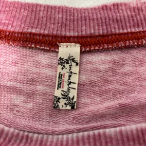 FREE PEOPLE Cozy Girl Bodysuit T-Shirt Faded Burgundy Pink Winding Road‎ Size S thumbnail 6