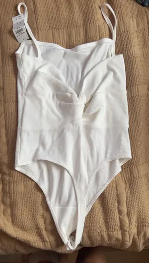White Size M thumbnail 2