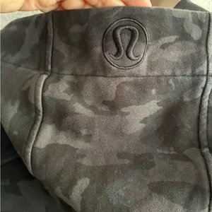 Lululemon Women's Scuba Hoodie Light Cotton Fleece Incognito Camo Gray 12 thumbnail 12