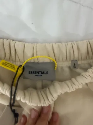 Essentials Fear of God Shorts thumbnail 2